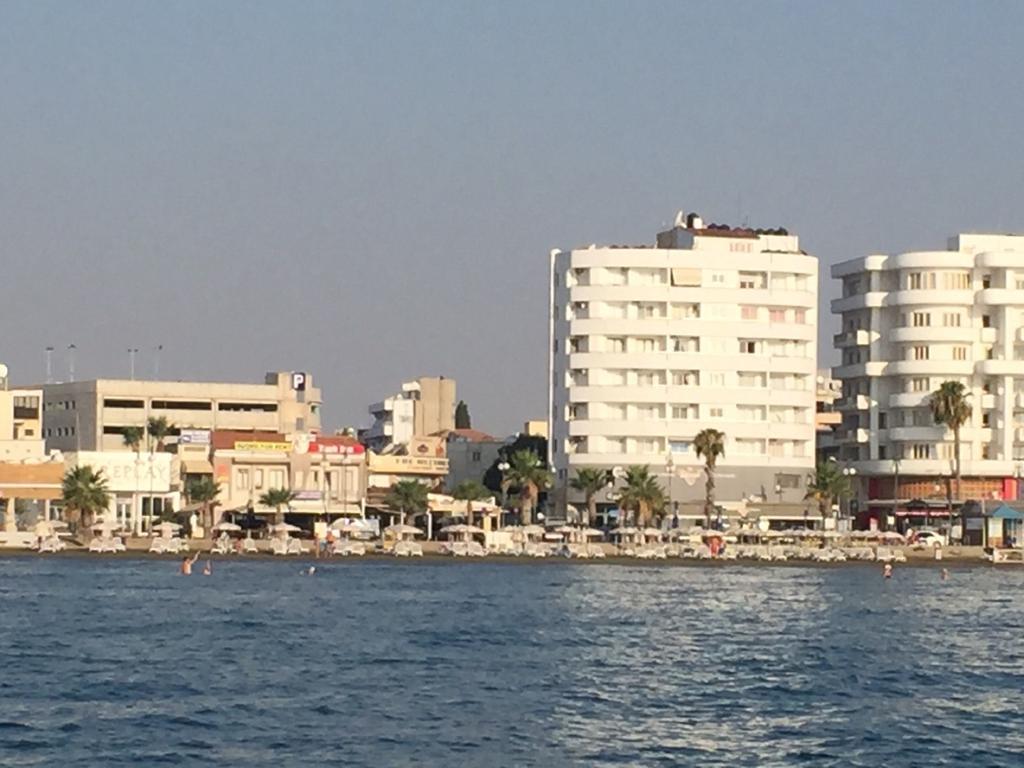 Alex Beach Apartment 31 لارنكا المظهر الخارجي الصورة